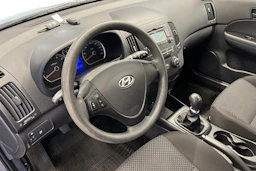 Harmaa Hyundai i30 2012 kuva 6.
