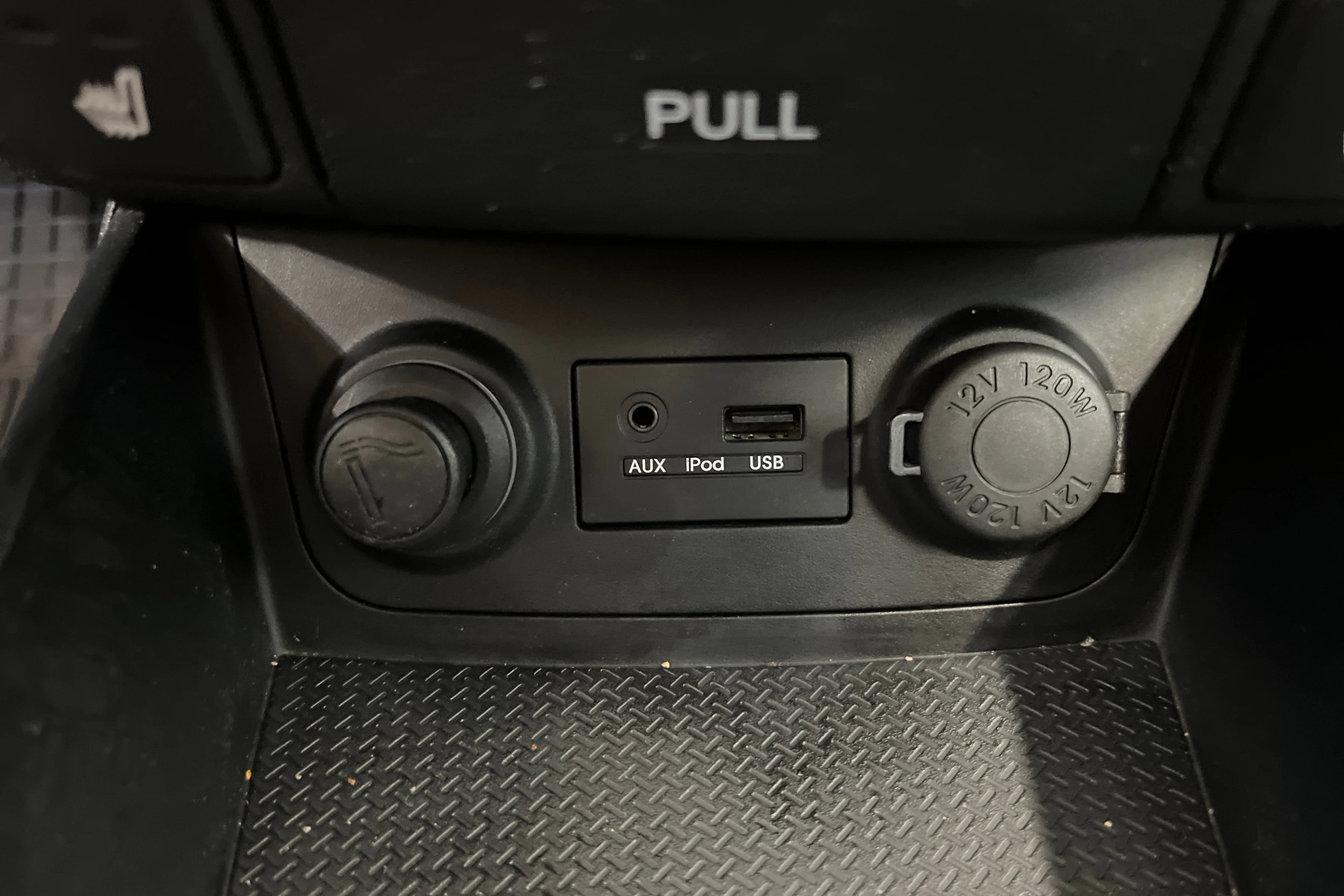 Harmaa Hyundai i30 2012 kuva 13.