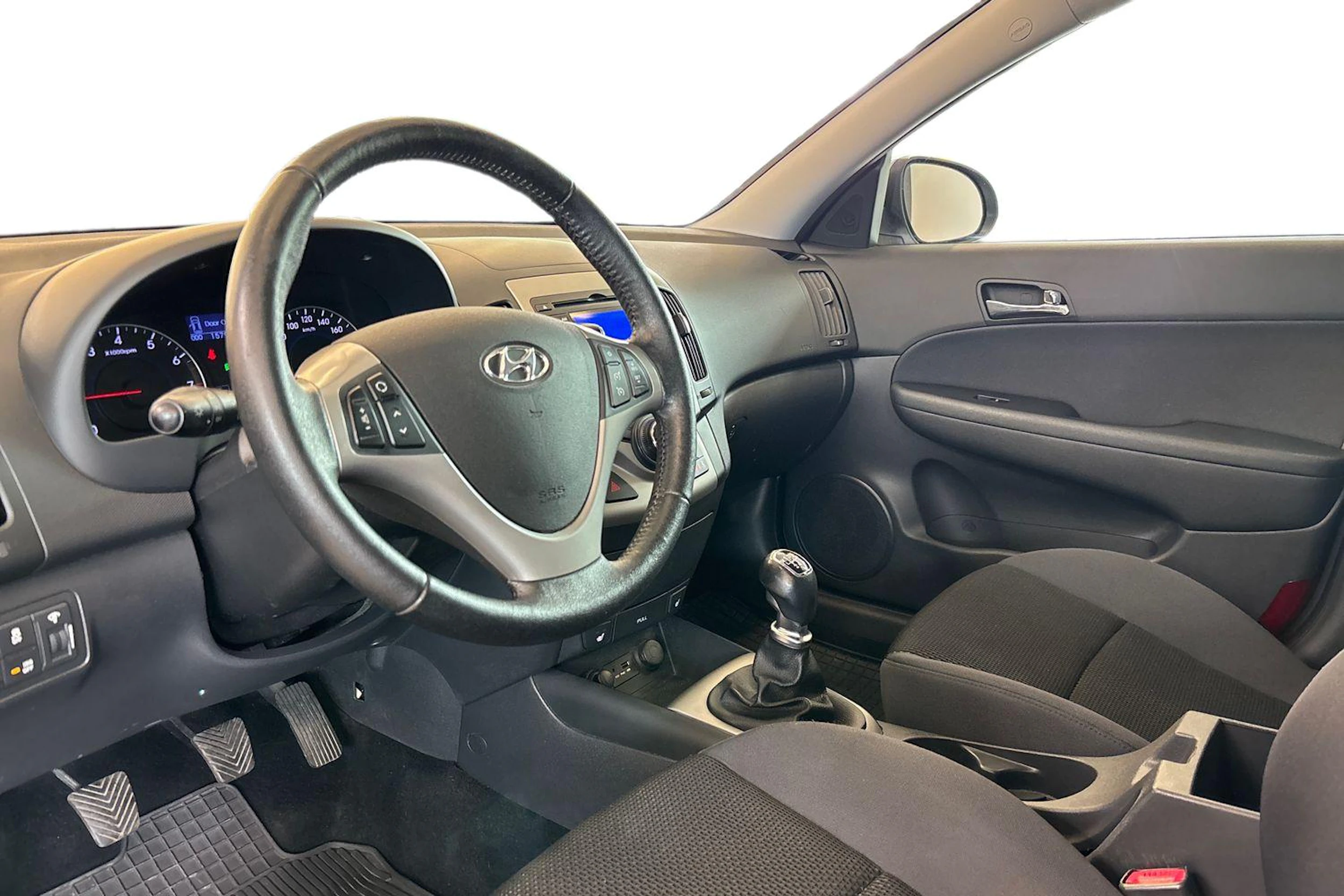 Harmaa Hyundai i30 2013 kuva 6.