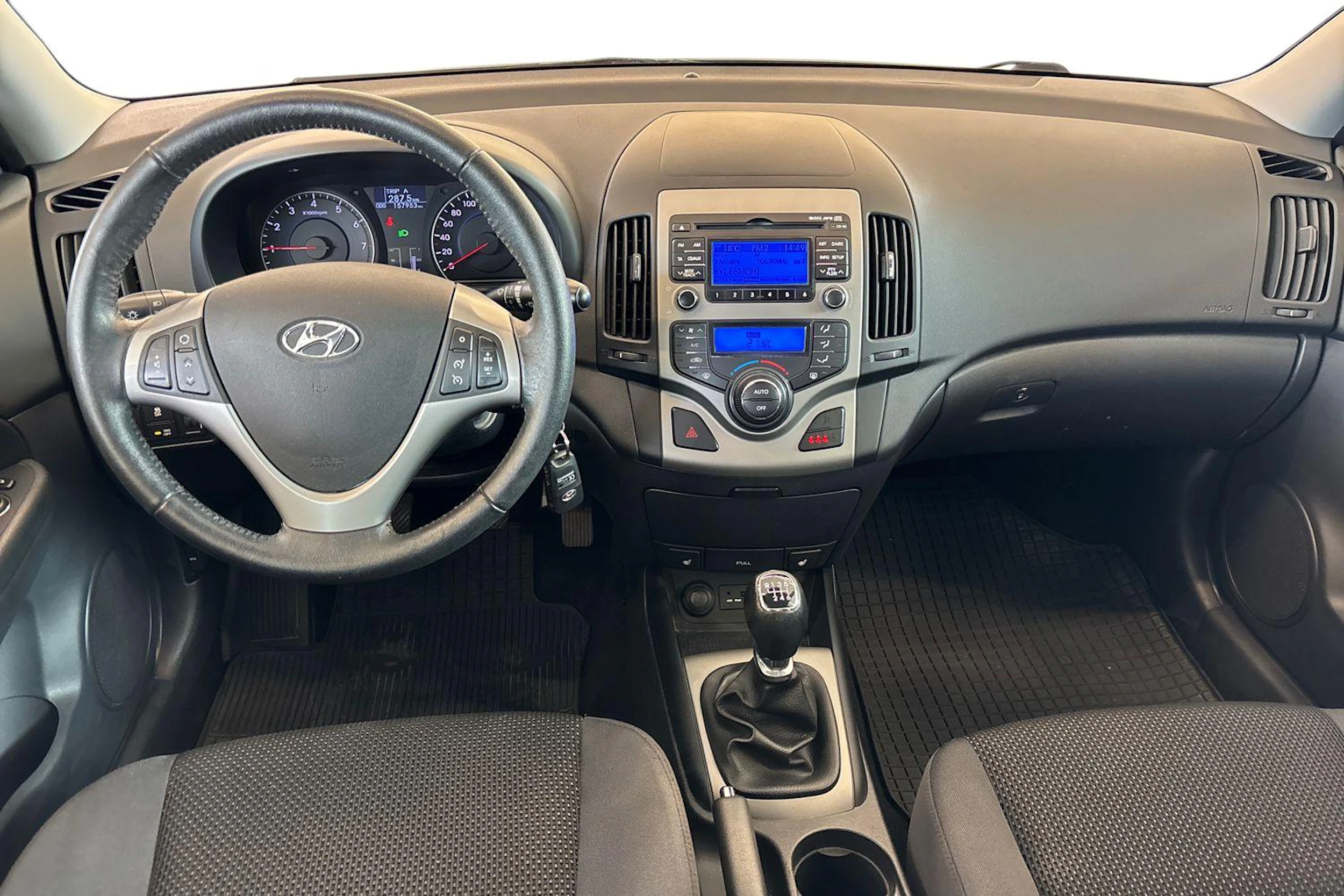 Harmaa Hyundai i30 2013 kuva 7.