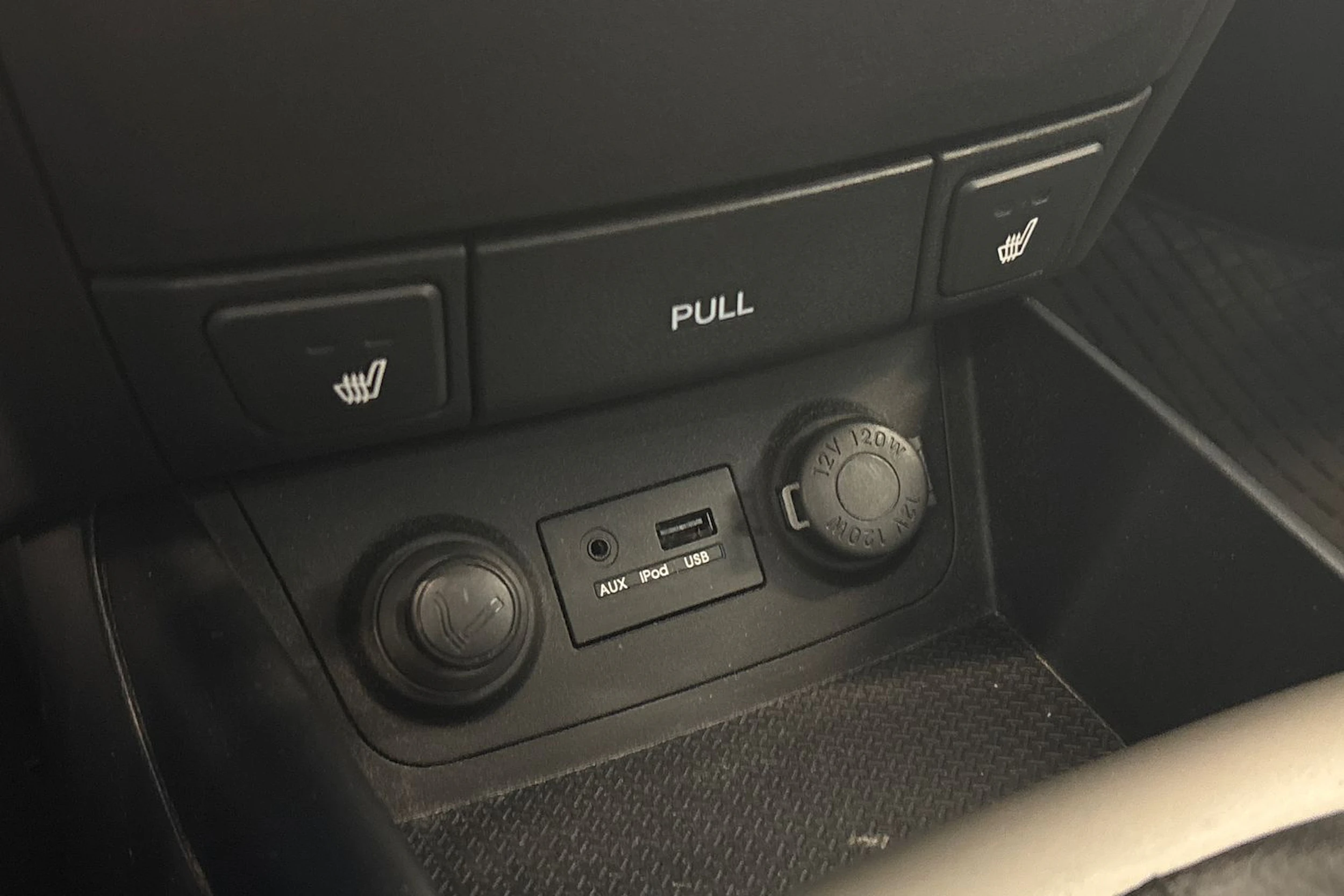 Harmaa Hyundai i30 2013 kuva 16.