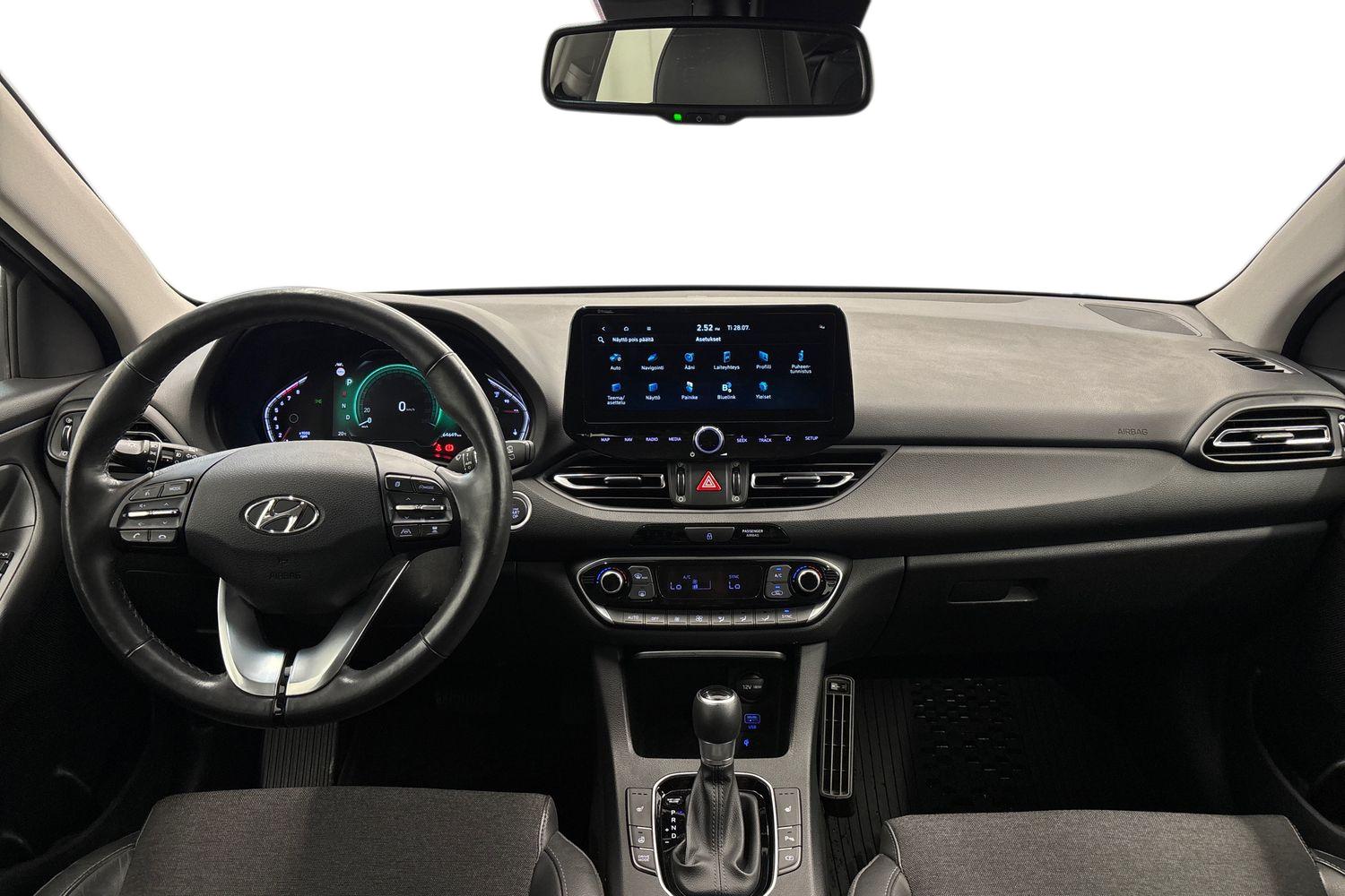 Hyundai i30 2022, photo 7/27