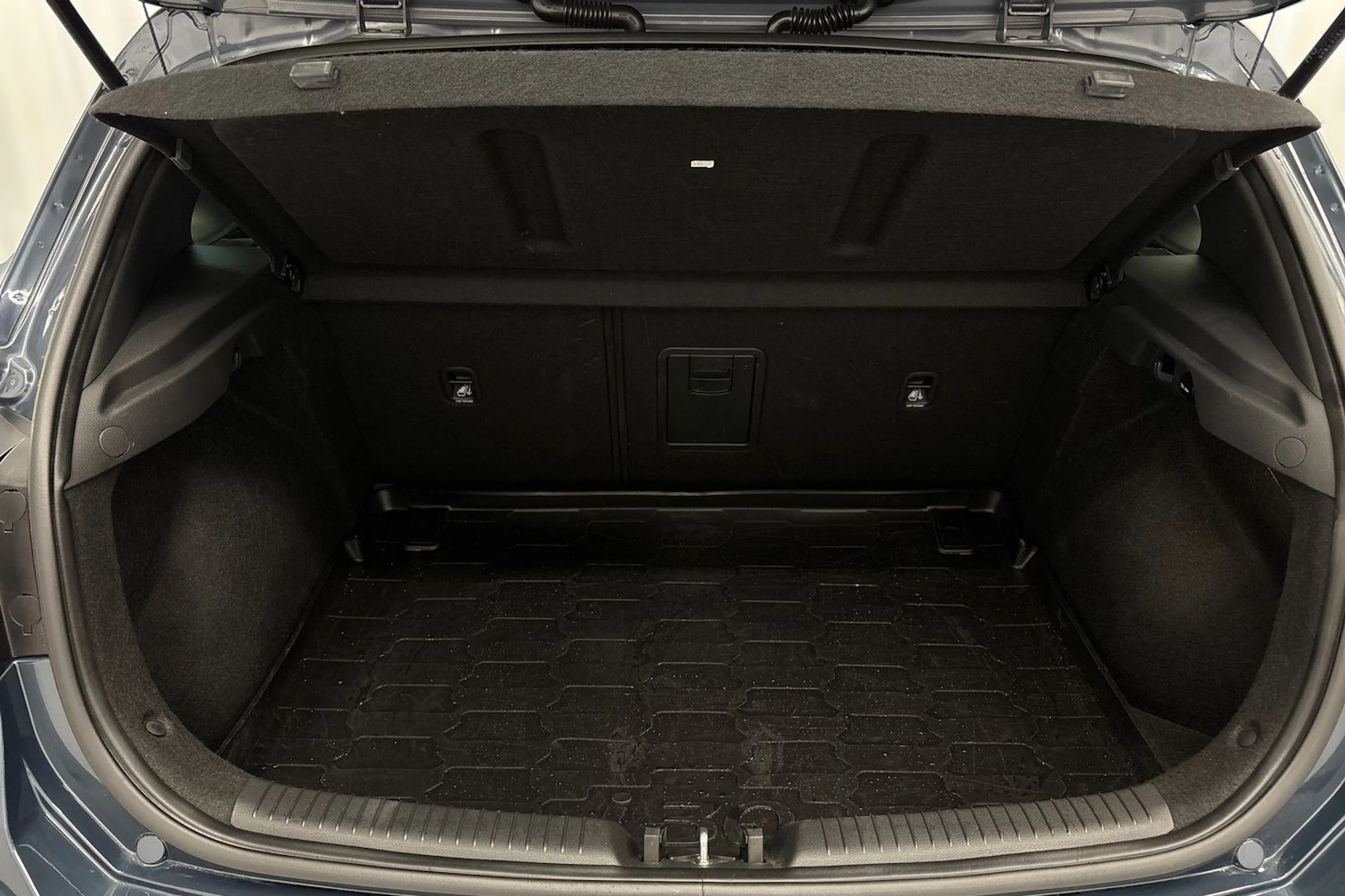 sininen Hyundai i30 2022 kuva 13.