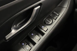 sininen Hyundai i30 2022 kuva 15.