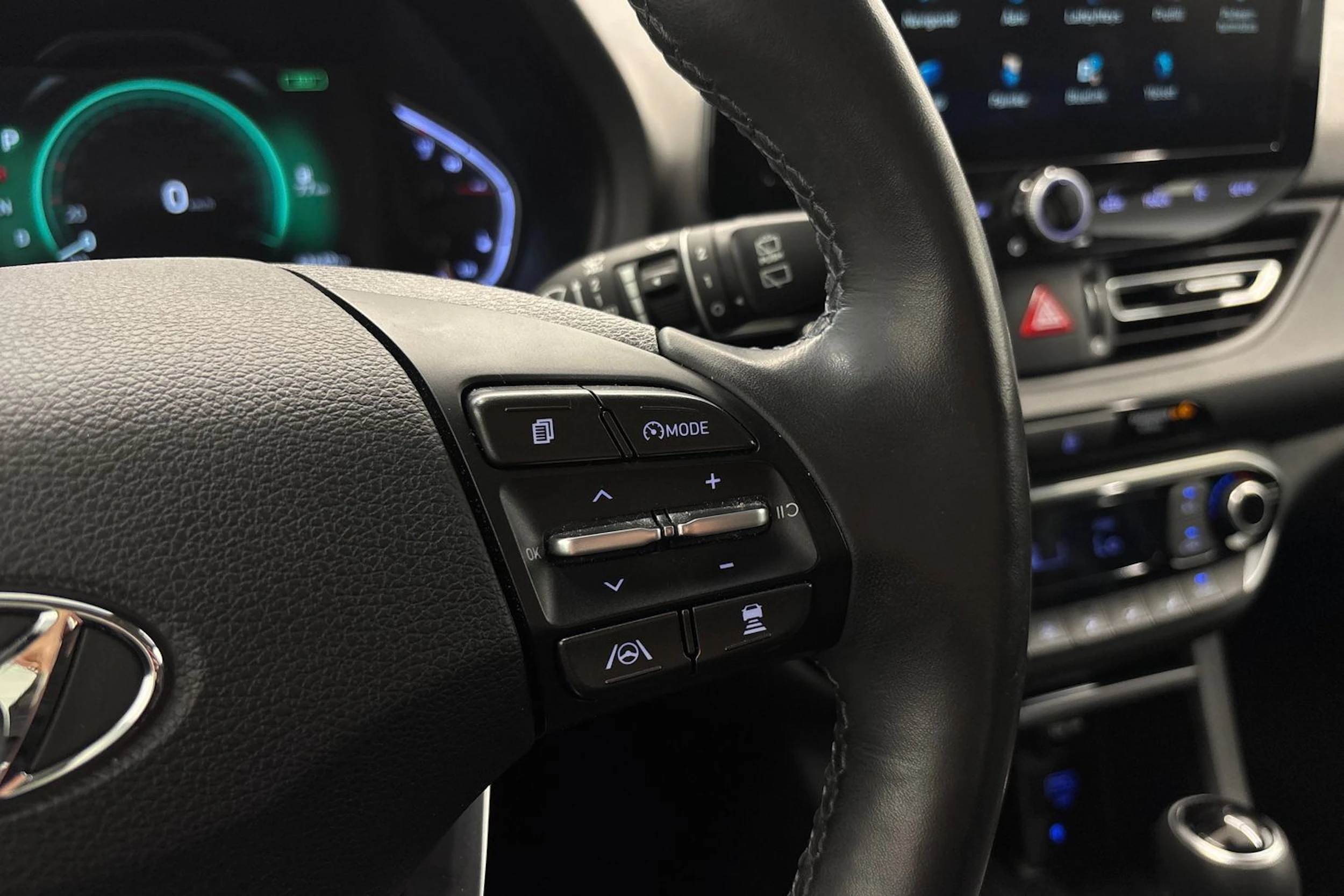 sininen Hyundai i30 2022 kuva 18.