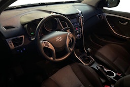 sininen Hyundai i30 5d 2012 kuva 3.