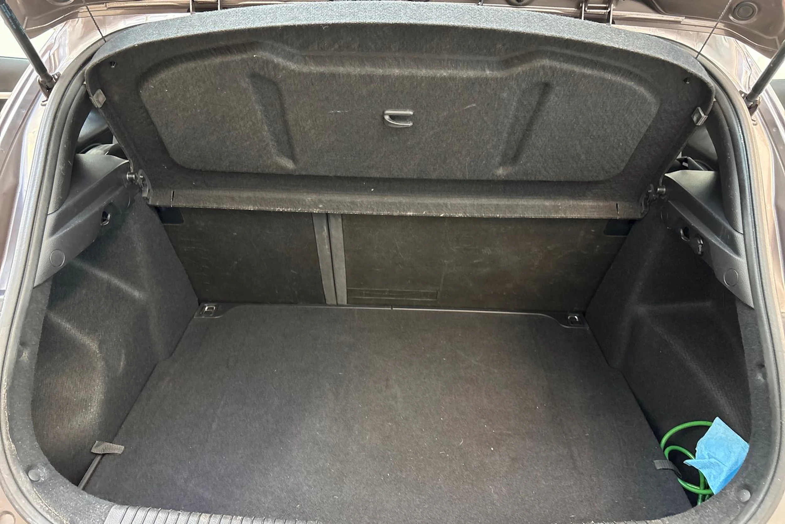 ruskea (beige) Hyundai i30 5d 2013 kuva 16.