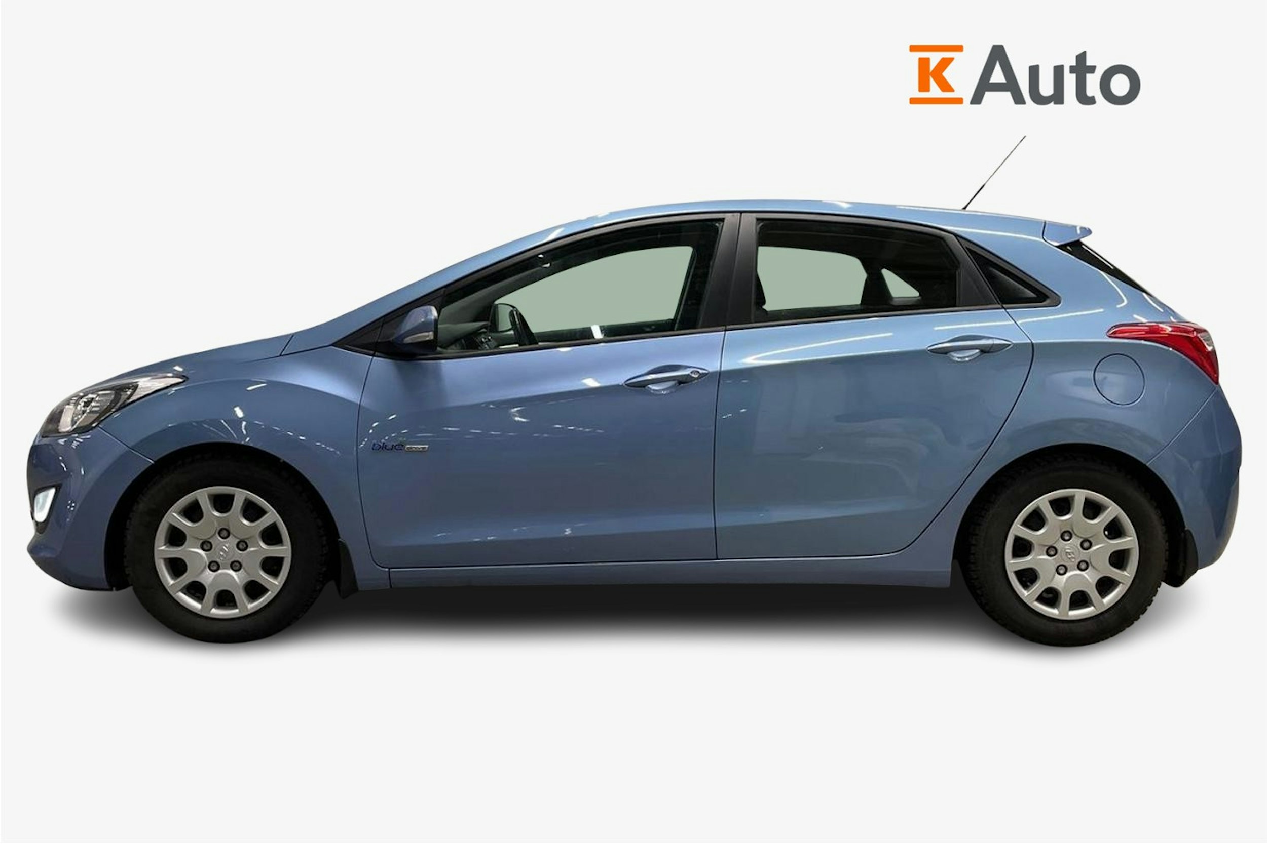 sininen Hyundai i30 5d 2013 kuva 6.