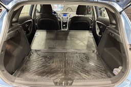 sininen Hyundai i30 5d 2013 kuva 14.