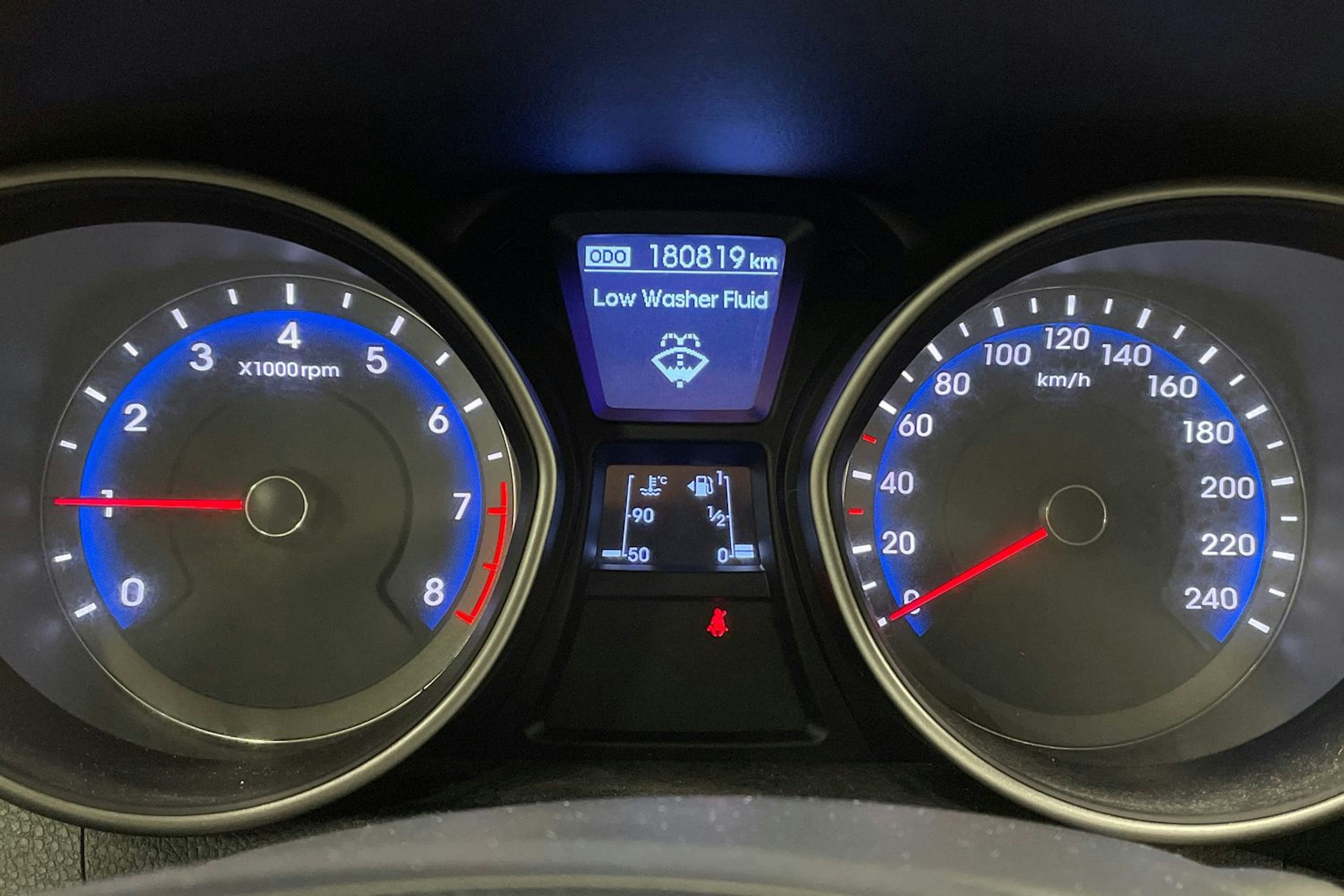 sininen Hyundai i30 5d 2013 kuva 16.