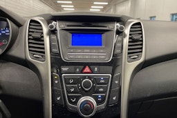 sininen Hyundai i30 5d 2013 kuva 17.