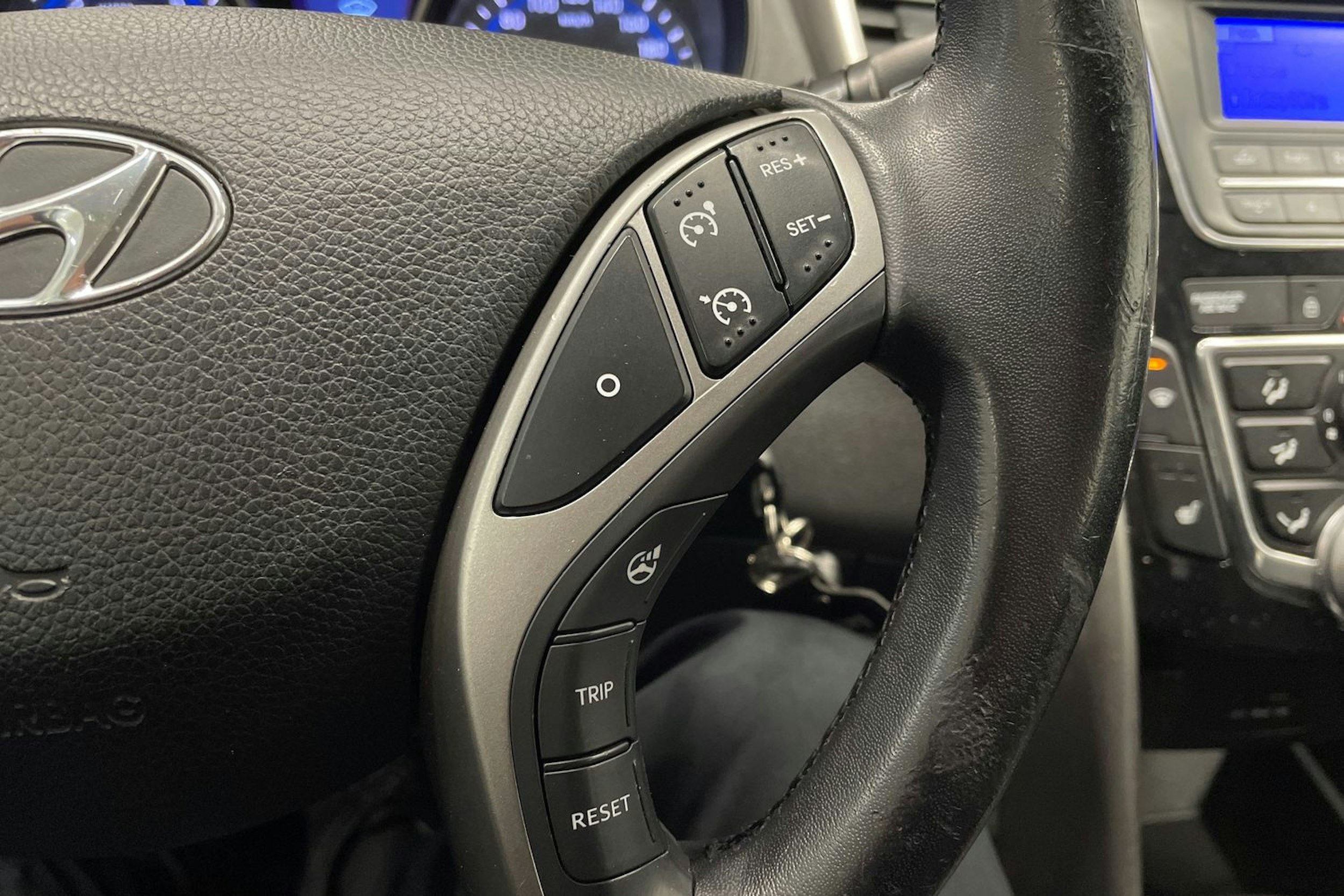 sininen Hyundai i30 5d 2013 kuva 21.