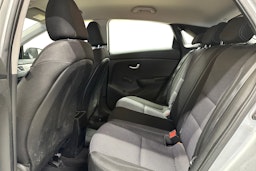 hopea Hyundai i30 5d 2015 kuva 10.
