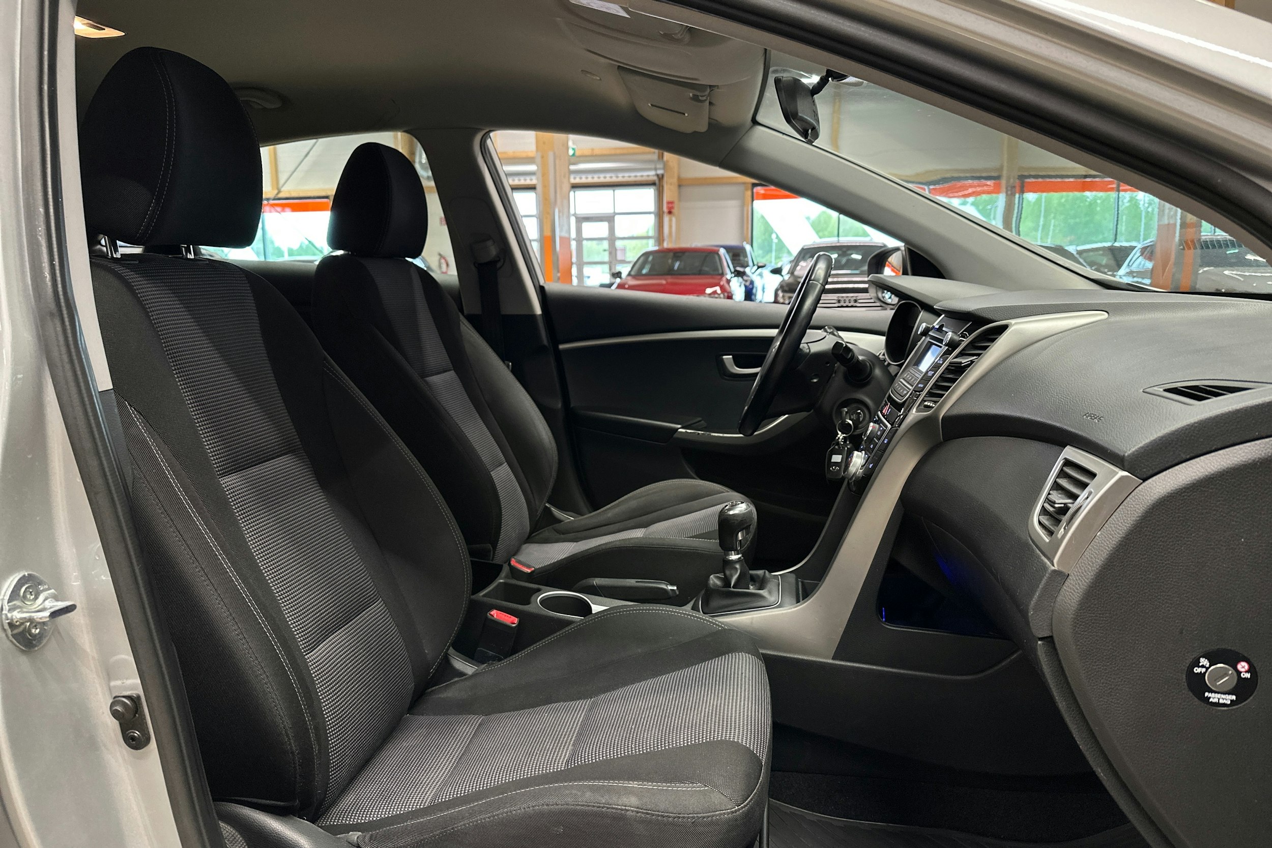 hopea Hyundai i30 5d 2015 kuva 13.