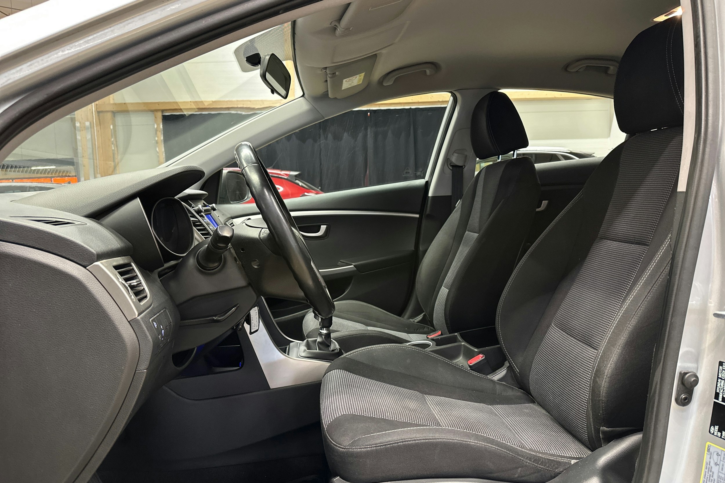 hopea Hyundai i30 5d 2015 kuva 15.