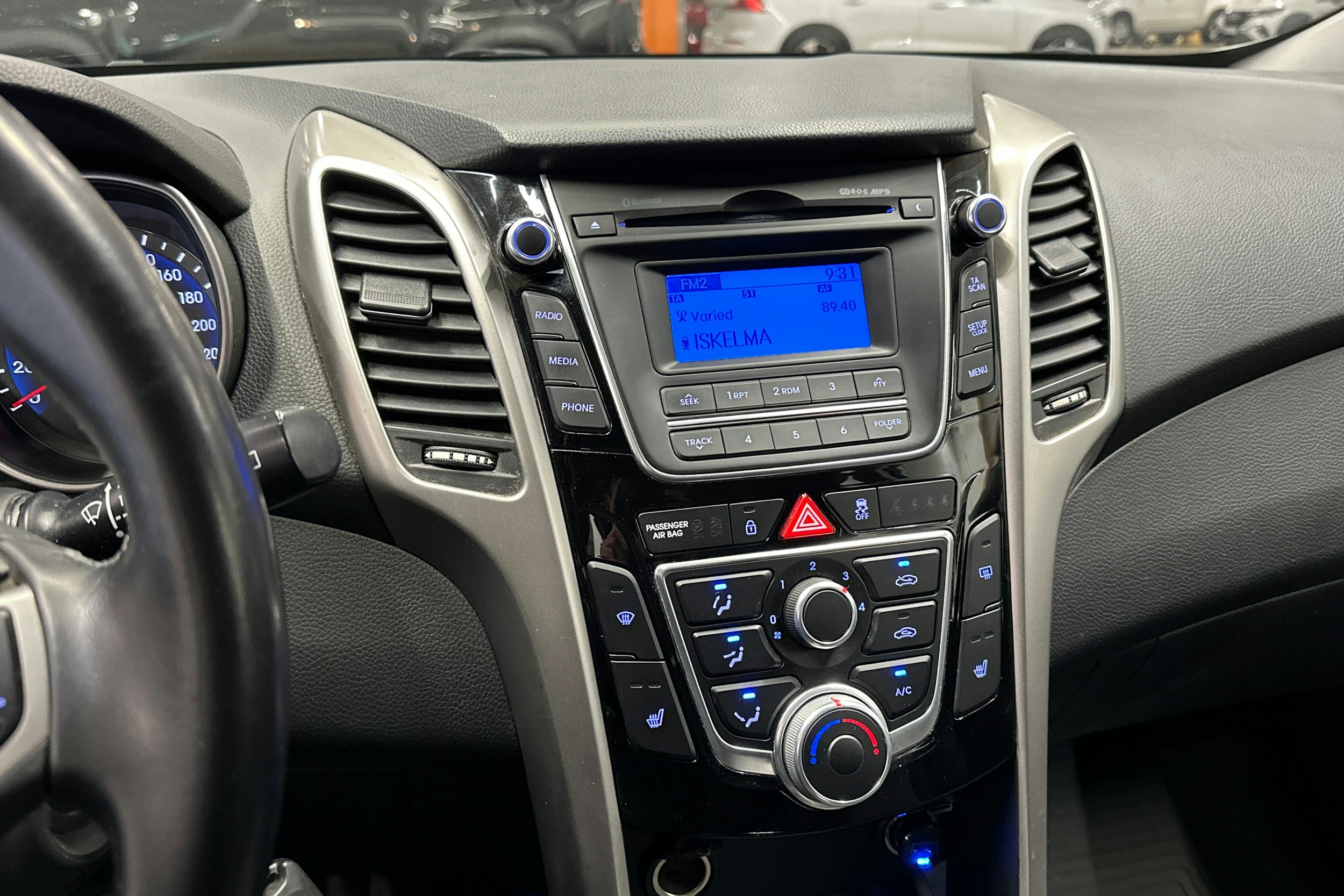 hopea Hyundai i30 5d 2015 kuva 18.