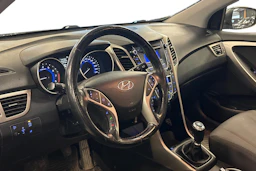 harmaa Hyundai i30 5d 2016 kuva 3.