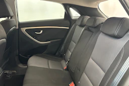 harmaa Hyundai i30 5d 2016 kuva 13.