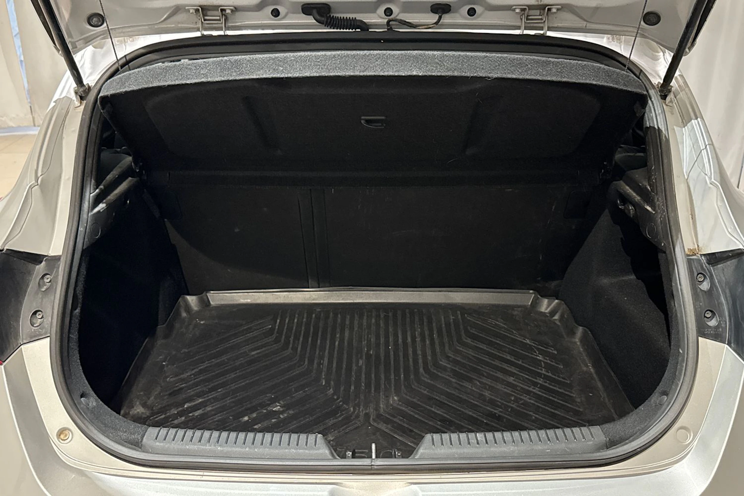 hopea Hyundai i30 5d 2017 kuva 12.