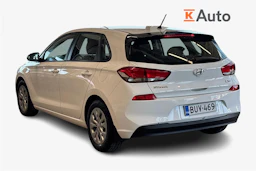valkoinen Hyundai i30 5d 2017 kuva 3.