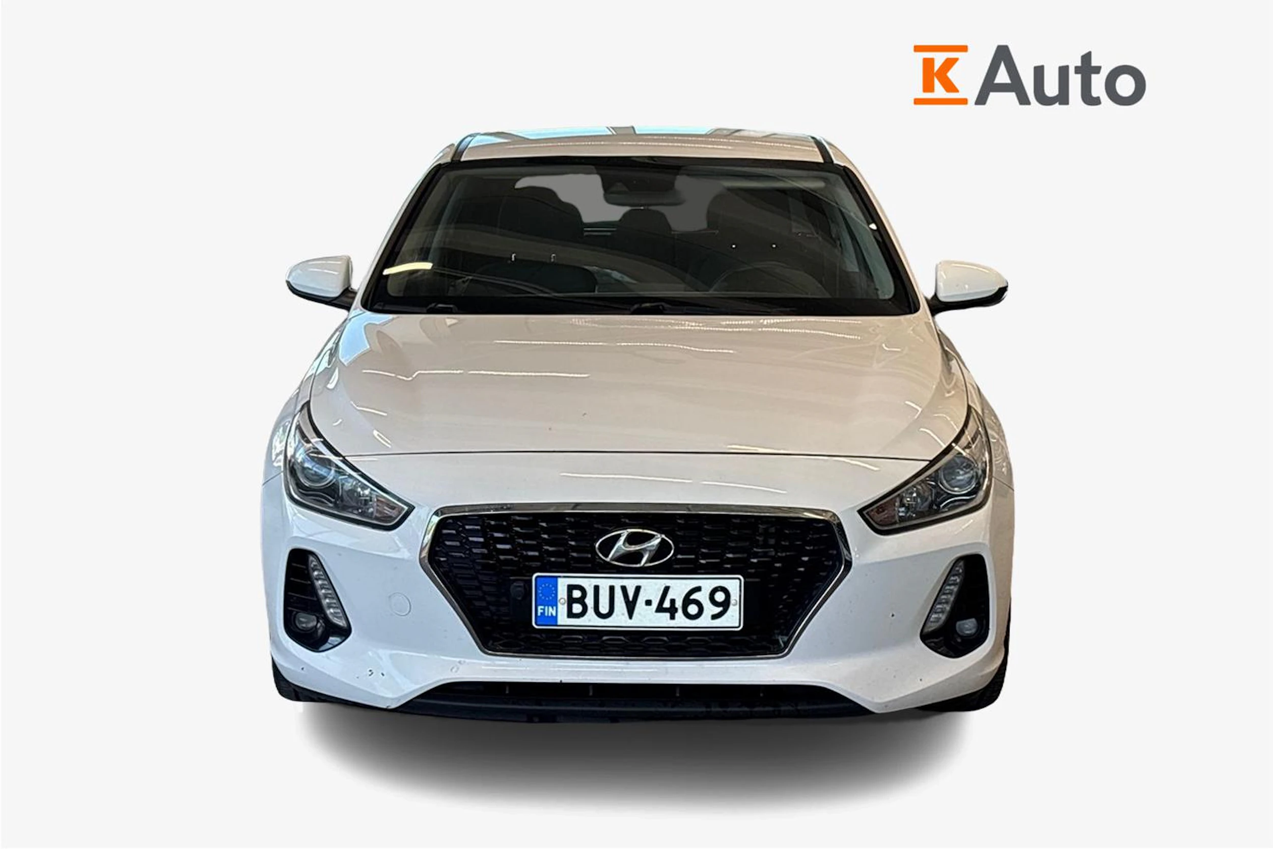 valkoinen Hyundai i30 5d 2017 kuva 5.