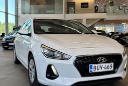 valkoinen Hyundai i30 5d 2017 kuva 21.