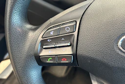 valkoinen Hyundai i30 5d 2017 kuva 40.