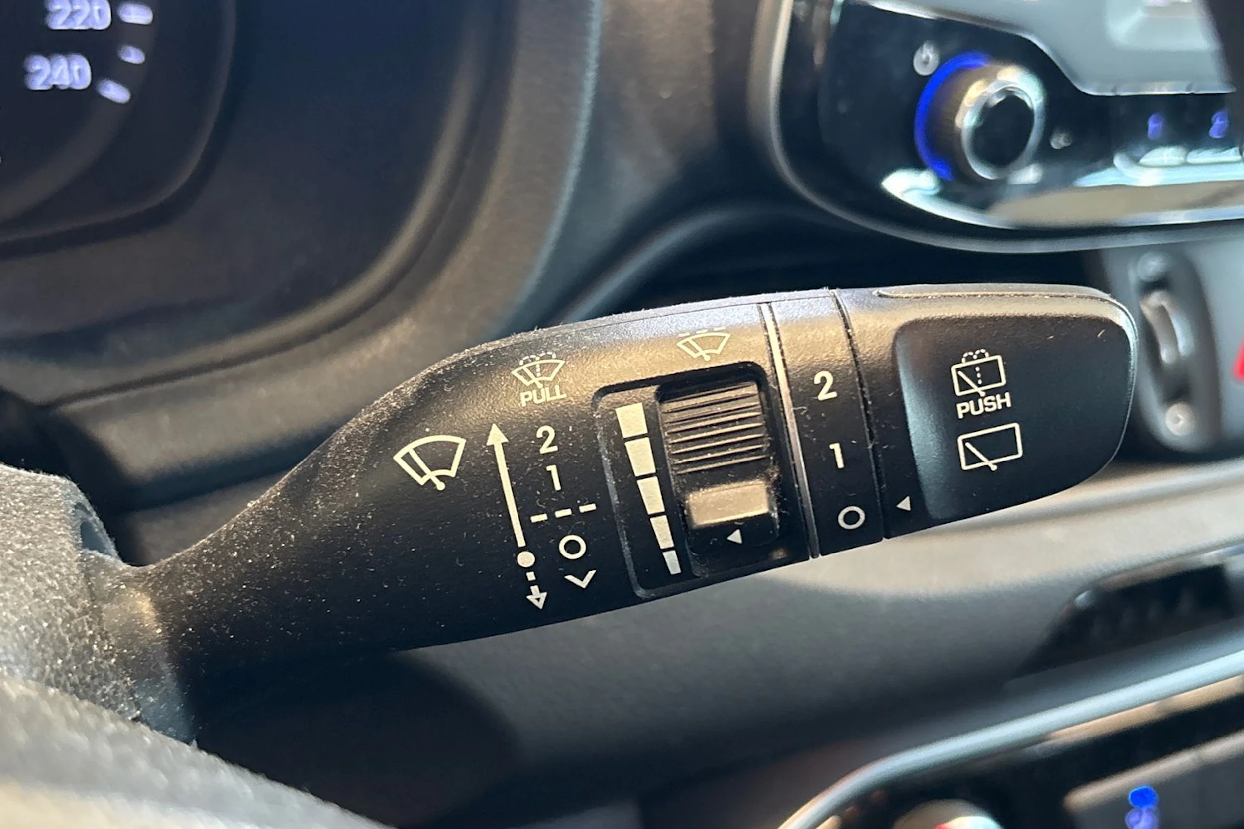 valkoinen Hyundai i30 5d 2017 kuva 43.