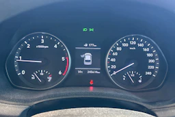 valkoinen Hyundai i30 5d 2017 kuva 44.