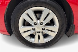 punainen Hyundai i30 5d 2017 kuva 11.