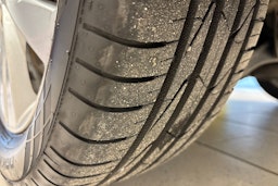 punainen Hyundai i30 5d 2017 kuva 13.