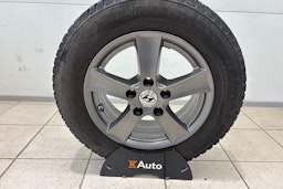 punainen Hyundai i30 5d 2017 kuva 14.