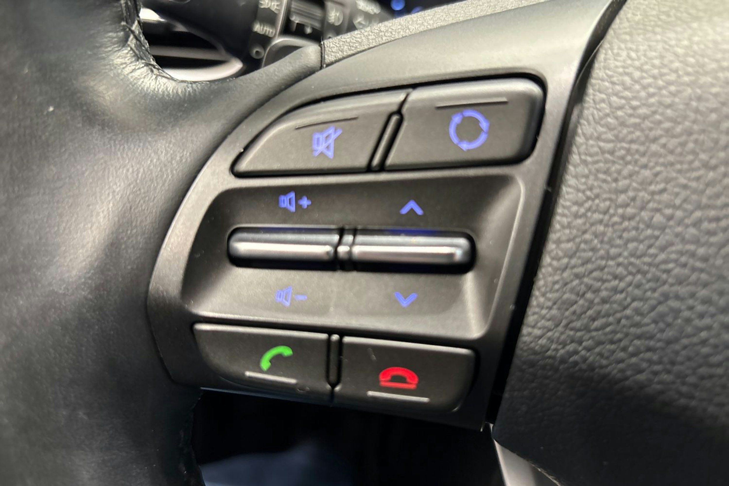 punainen Hyundai i30 5d 2017 kuva 19.