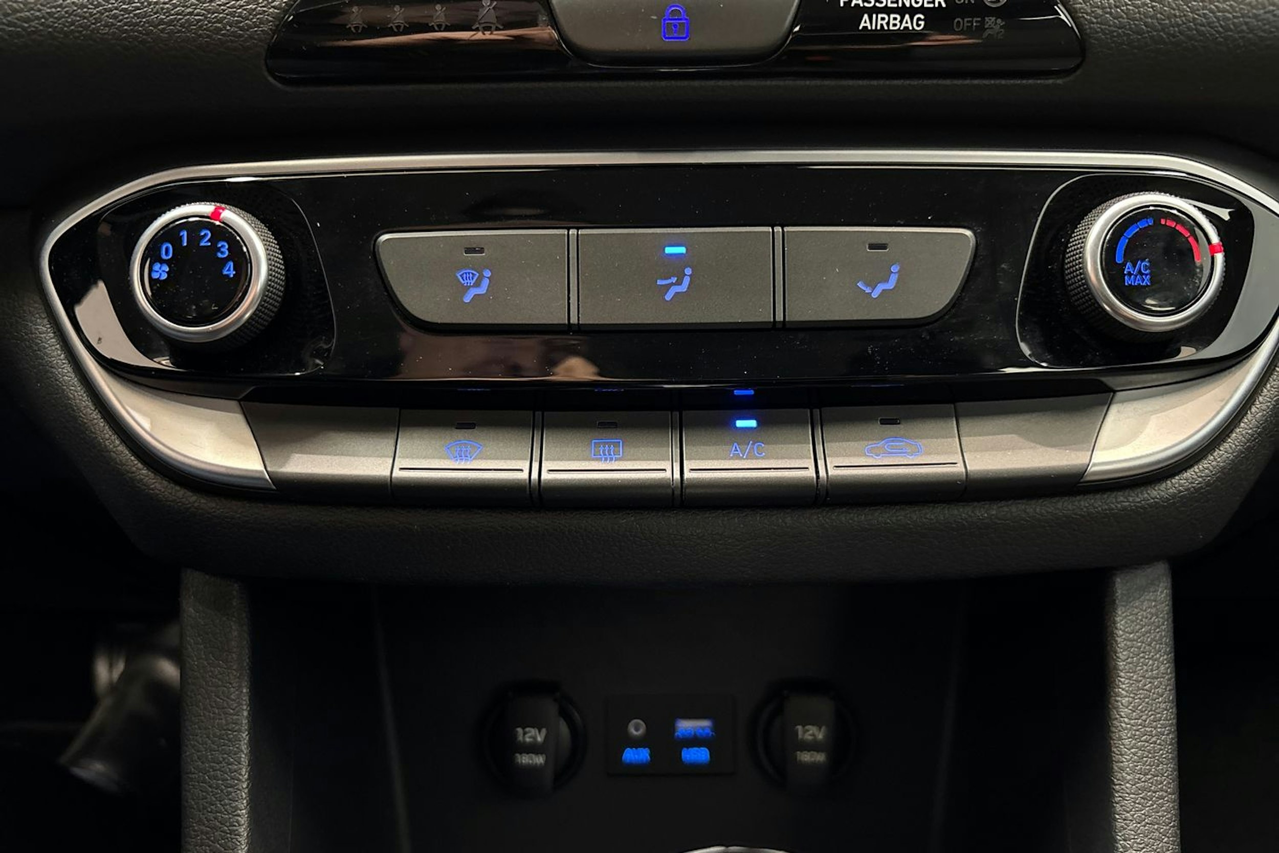 punainen Hyundai i30 5d 2017 kuva 23.