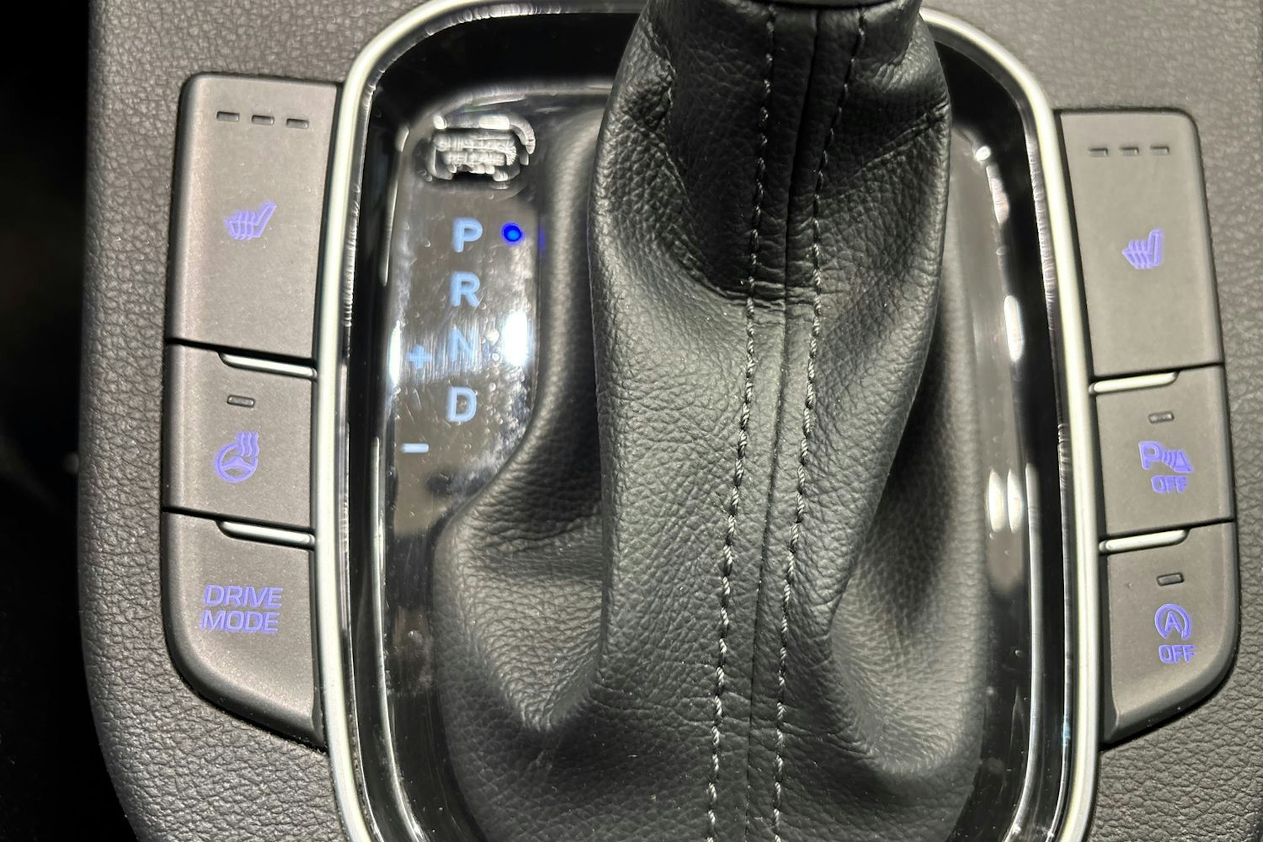 punainen Hyundai i30 5d 2017 kuva 24.