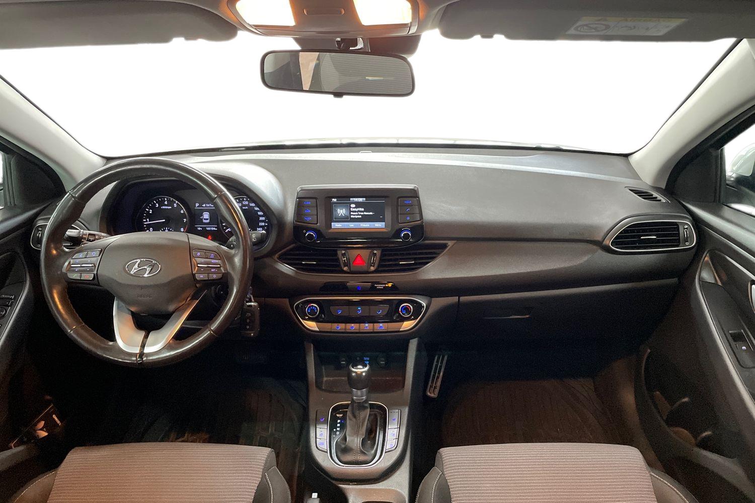 Hyundai i30 2018, kuva 7/16