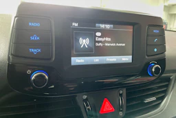 valkoinen Hyundai i30 5d 2017 kuva 12.