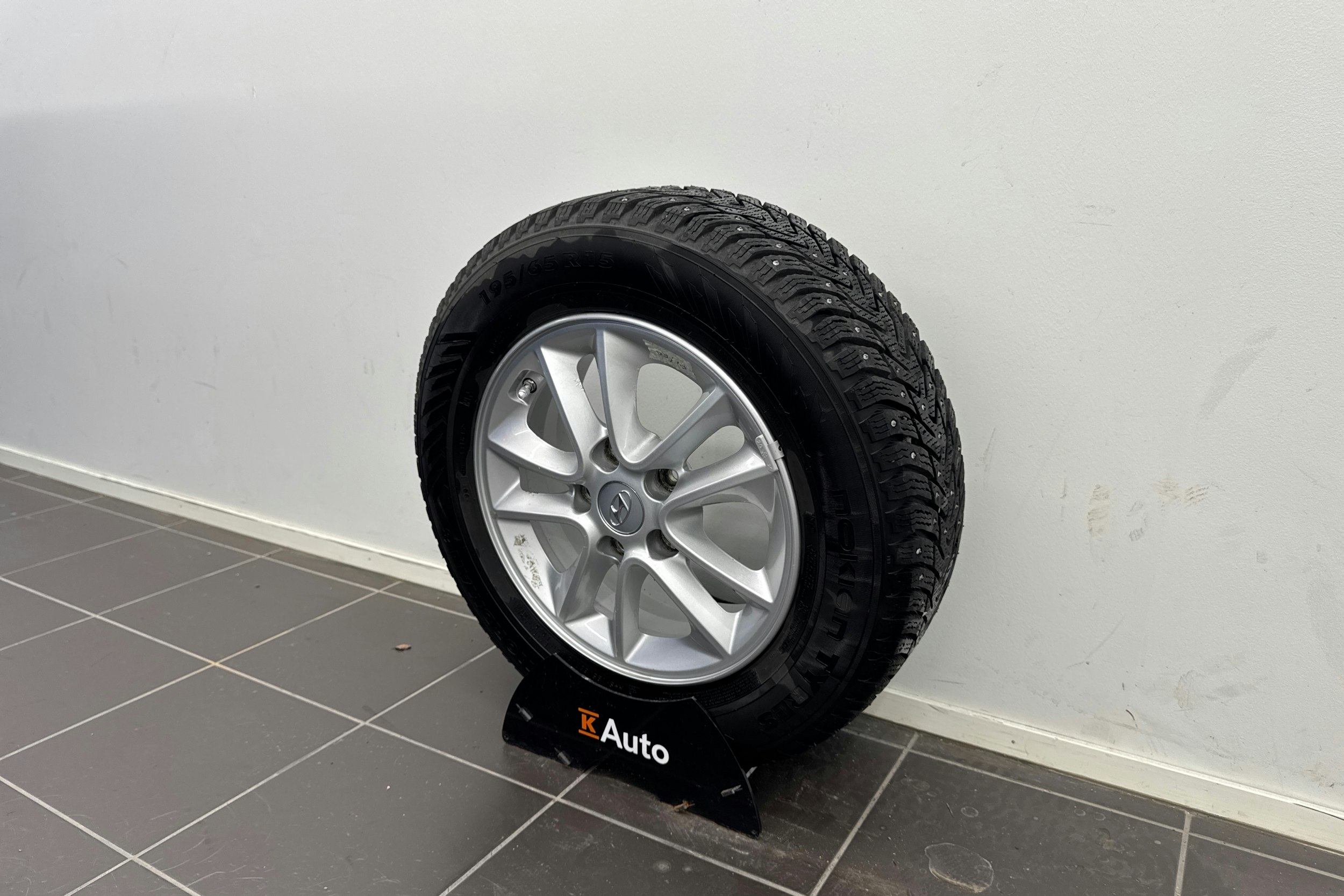 sininen Hyundai i30 5d 2017 kuva 13.