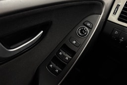 sininen Hyundai i30 5d 2017 kuva 21.
