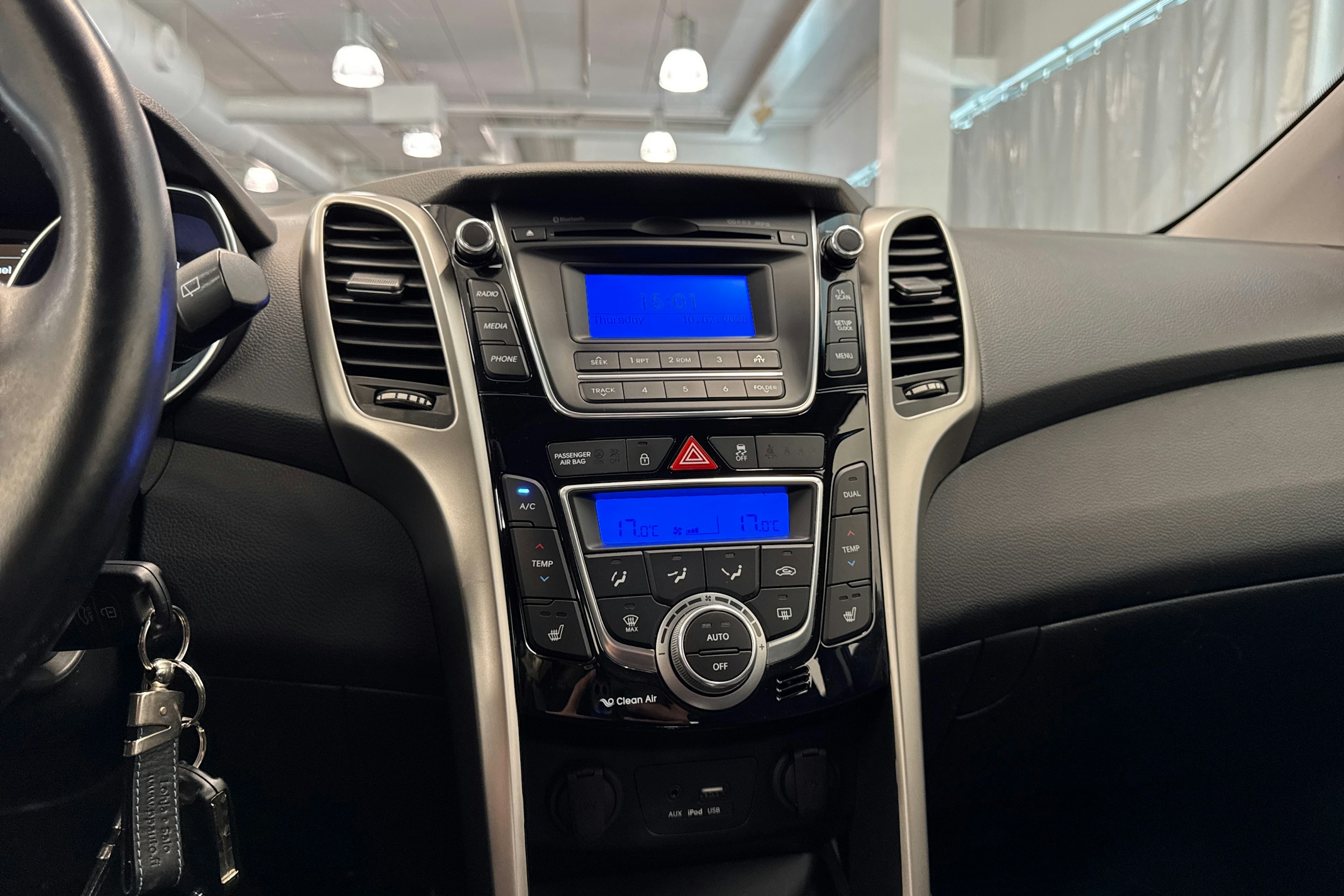 sininen Hyundai i30 5d 2017 kuva 26.