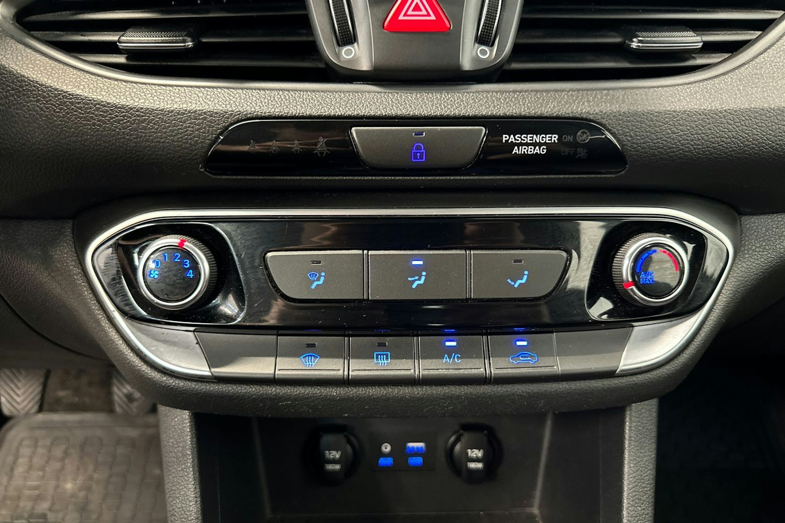 hopea Hyundai i30 5d 2018 kuva 23.
