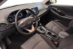 Valkoinen Hyundai i30 5d 2018 kuva 7.