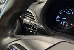 Valkoinen Hyundai i30 5d 2018 kuva 18.