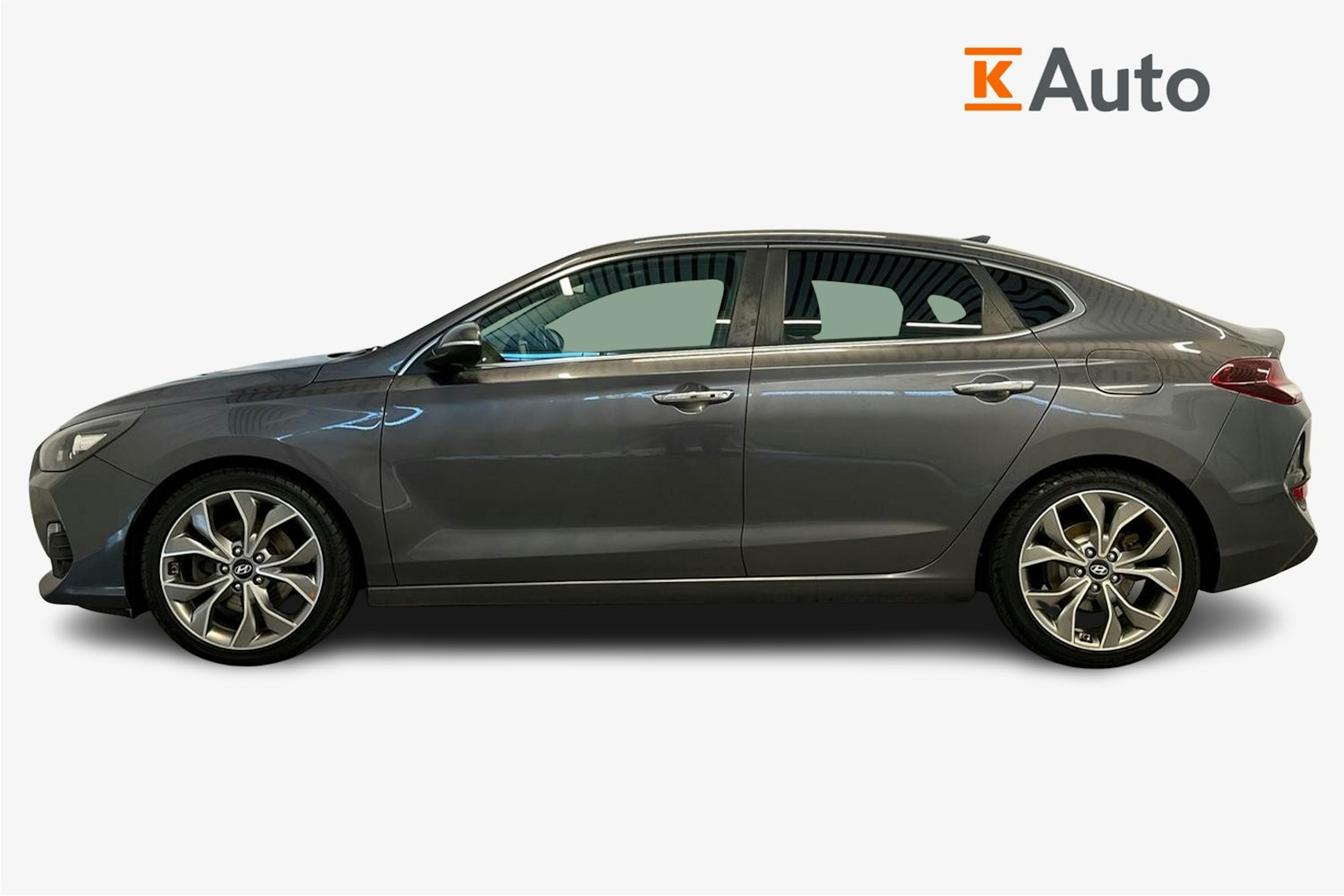 harmaa Hyundai i30 Fastback 2018 kuva 6.