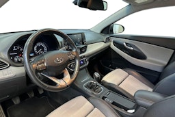 harmaa Hyundai i30 Fastback 2018 kuva 7.