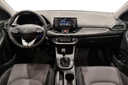 valkoinen Hyundai i30 Hatchback 2019 kuva 9.