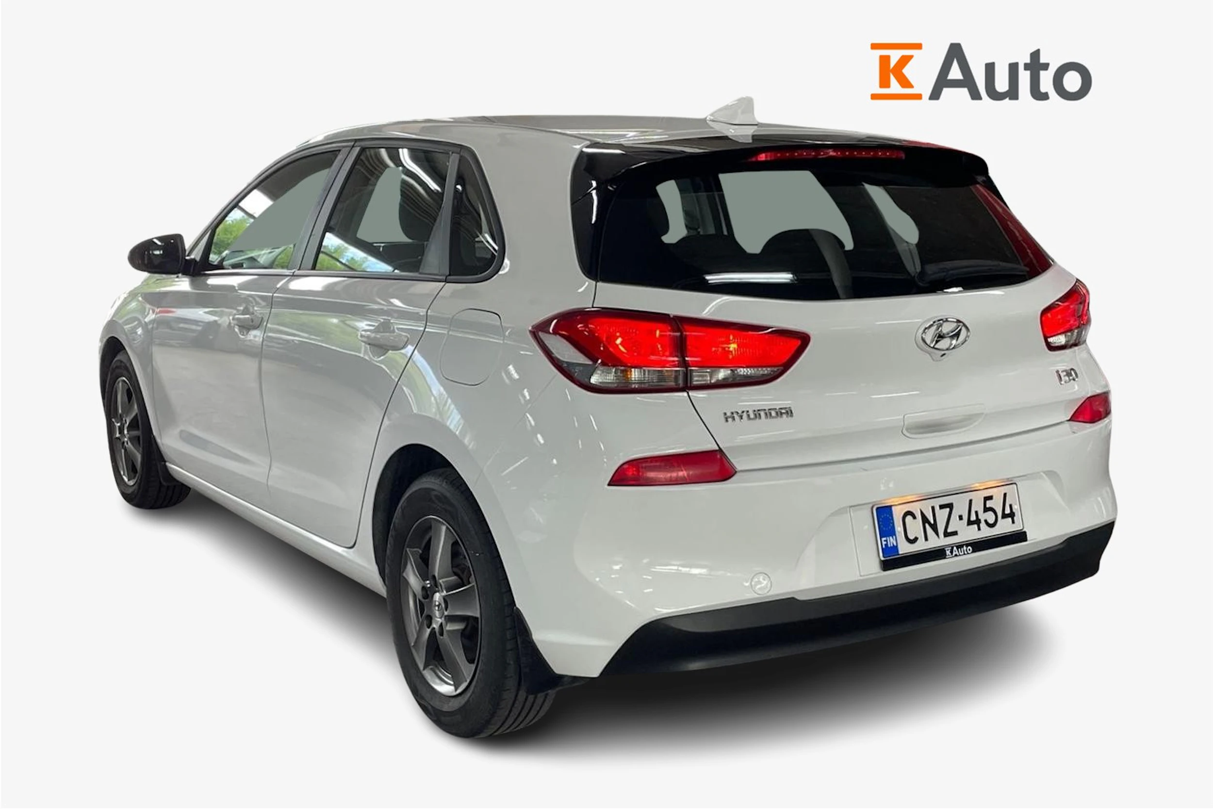 Valkoinen Hyundai i30 Hatchback 2020 kuva 2.