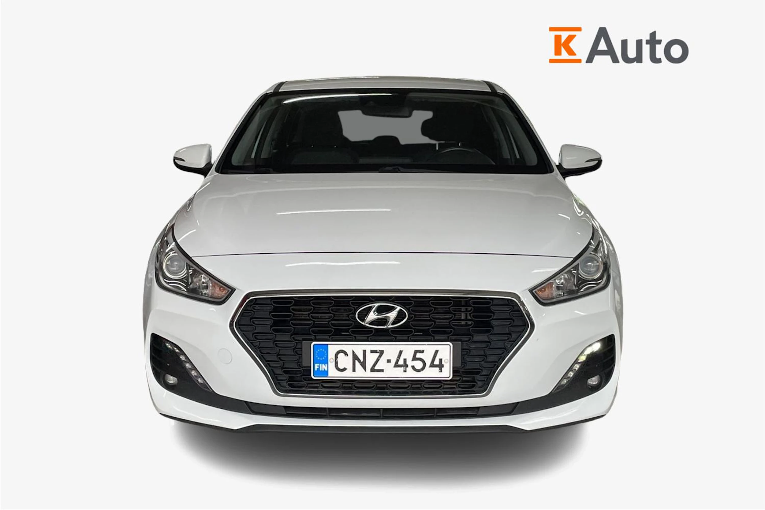 Valkoinen Hyundai i30 Hatchback 2020 kuva 4.