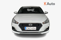 Valkoinen Hyundai i30 Hatchback 2020 kuva 4.