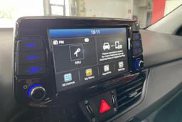 Valkoinen Hyundai i30 Hatchback 2020 kuva 14.